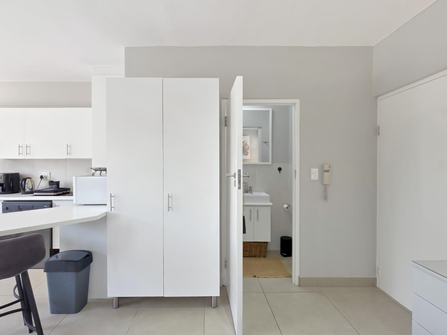 To Let 0 Bedroom Property for Rent in Tamboerskloof Western Cape